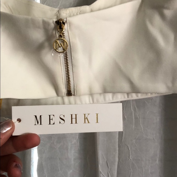 White underwire crop top - Picture 8 of 8